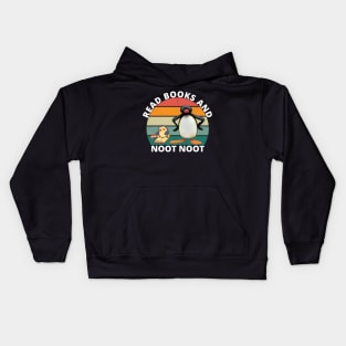 Read books and noot noot Kids Hoodie